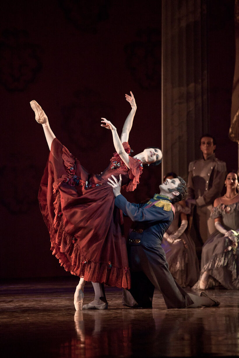 Oněgin (Tereza Podařilová, Filip Veverka). Foto: Pavel Hejný.